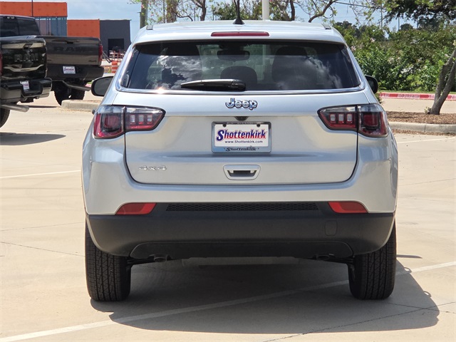 2025 Jeep Compass Sport photo 7