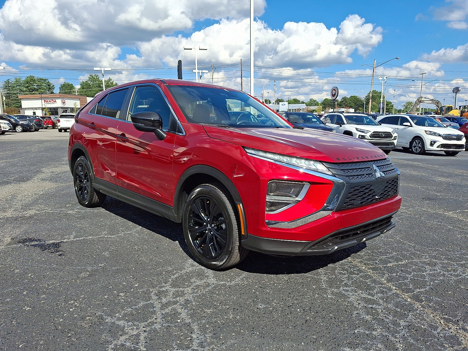 2022 Mitsubishi Eclipse Cross LE's photo