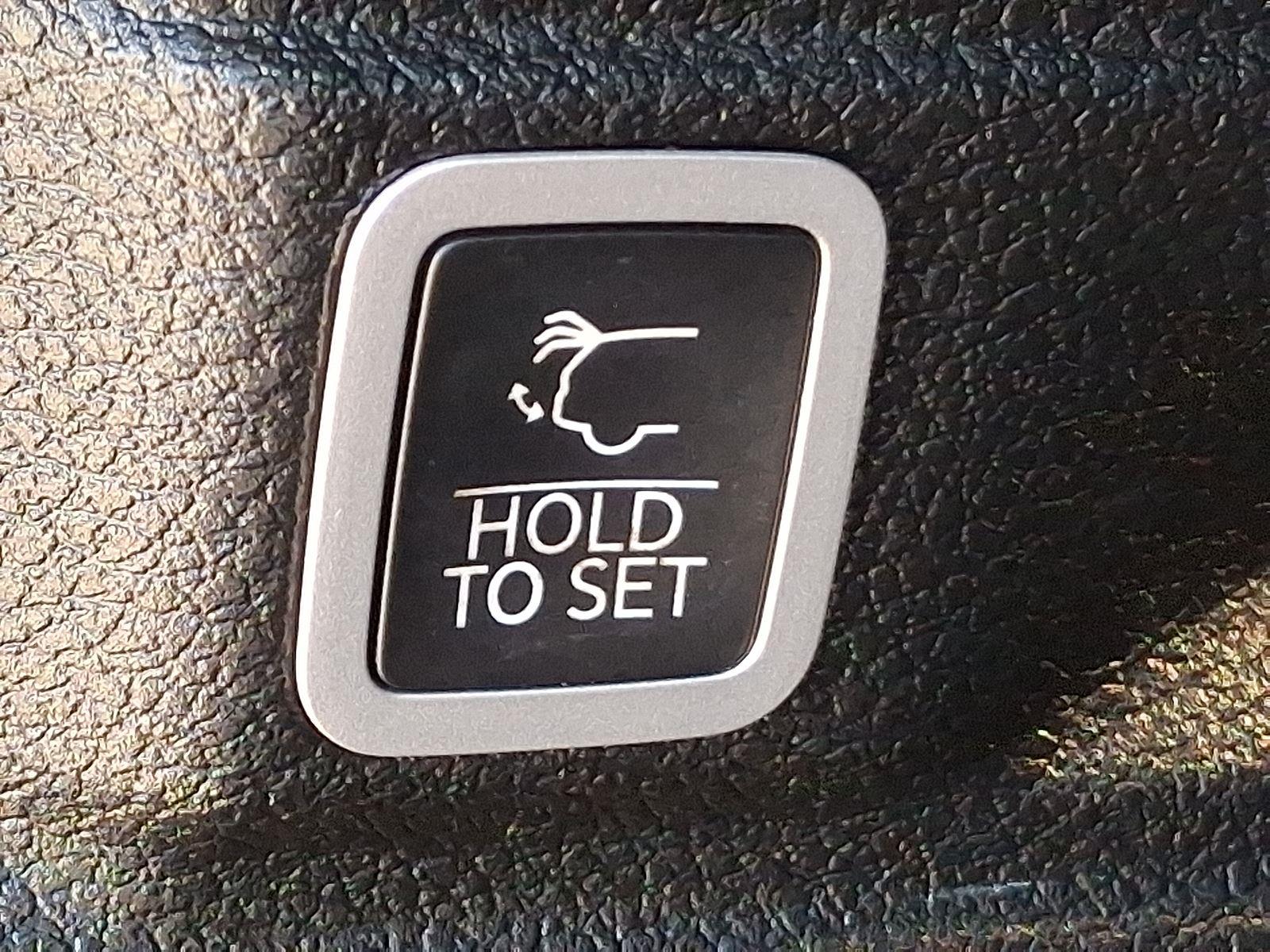 2023 Jeep Grand Cherokee Altitude photo 27