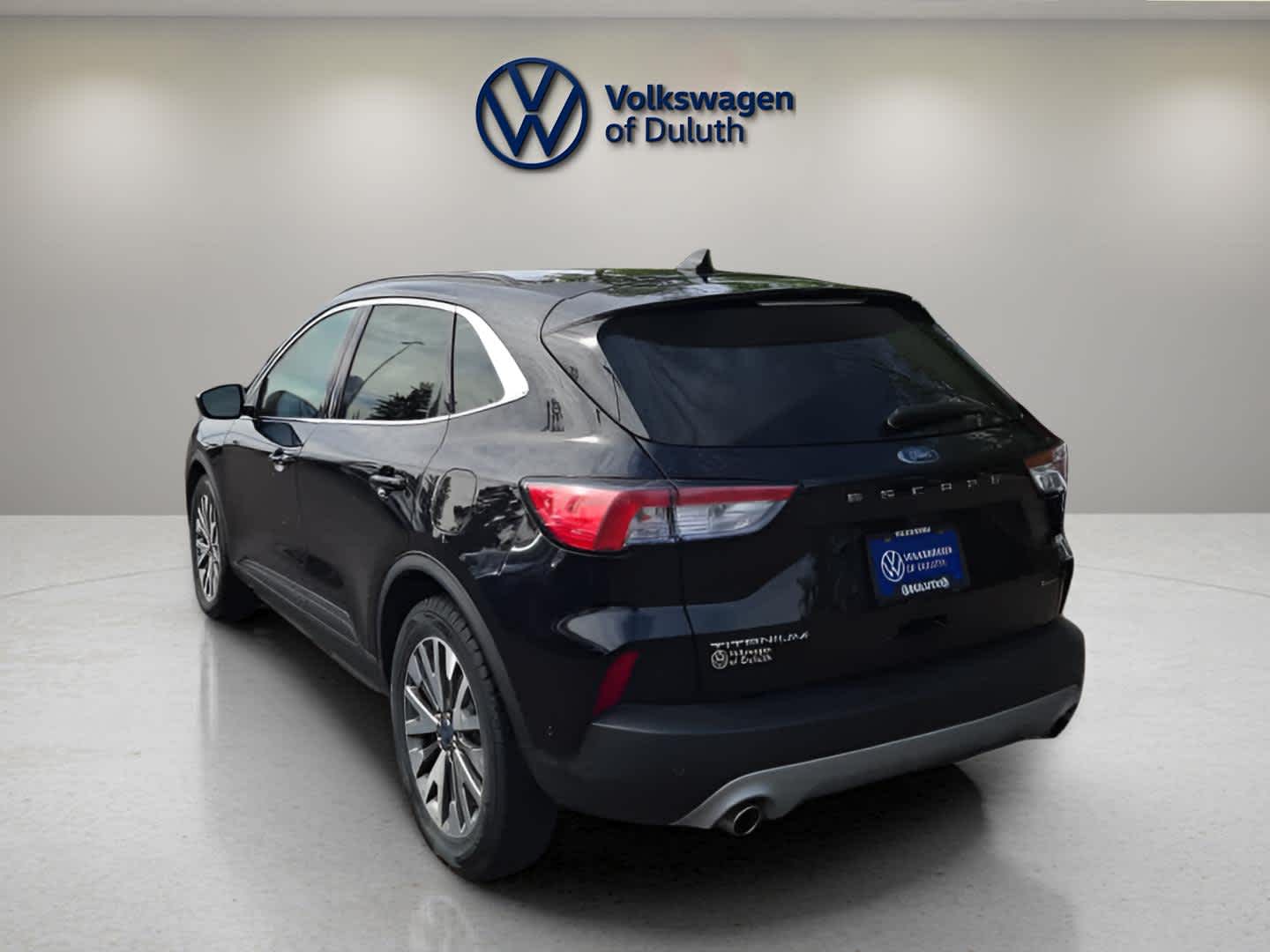 2021 Ford Escape Titanium Hybrid photo 3