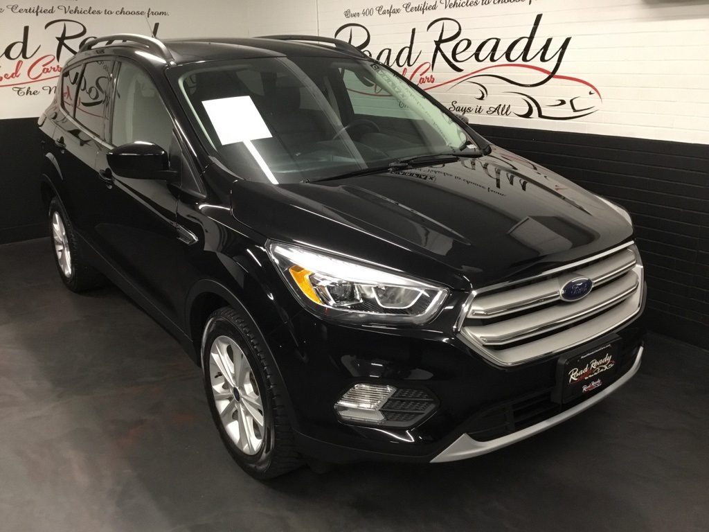 2019 Ford Escape SEL photo 2