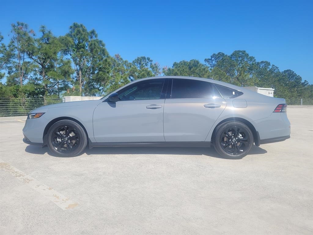 2025 Honda Accord SE photo 4