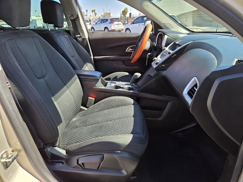 2014 Chevrolet Equinox LS photo 12