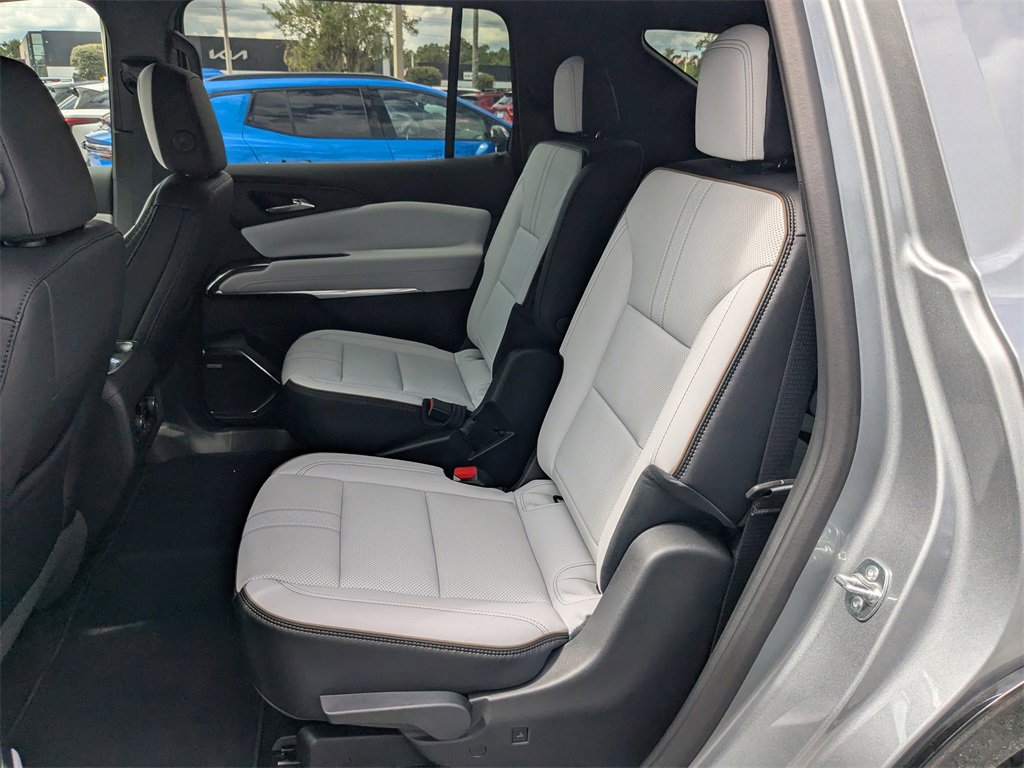 2025 Chevrolet Traverse High Country photo 7