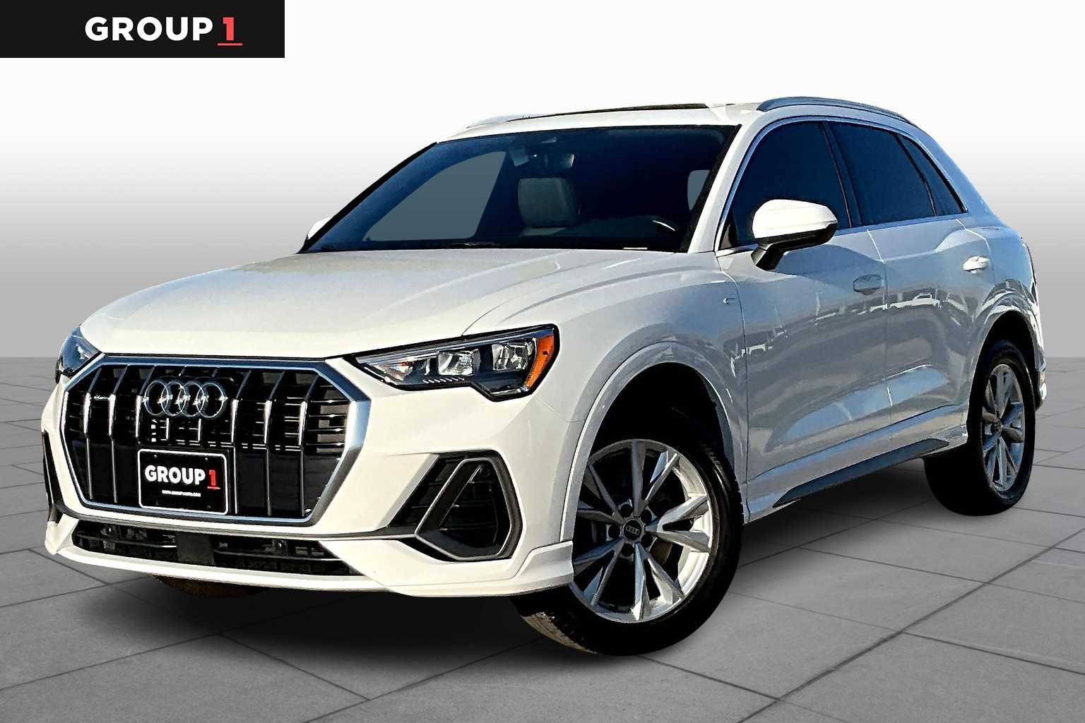 2022 Audi Q3 S Line Premium's photo