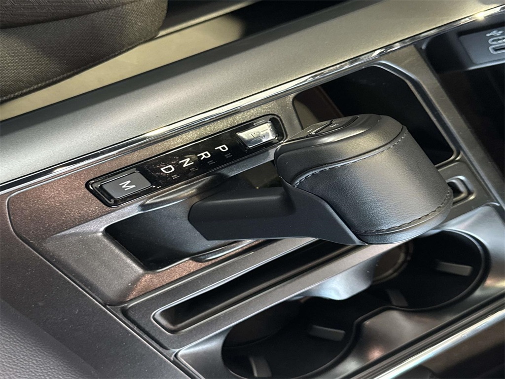 2025 Ford F-150 XLT photo 8