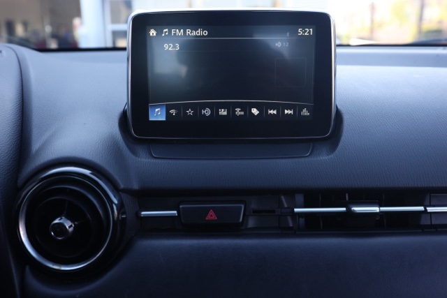 2018 Toyota Yaris iA Base photo 27