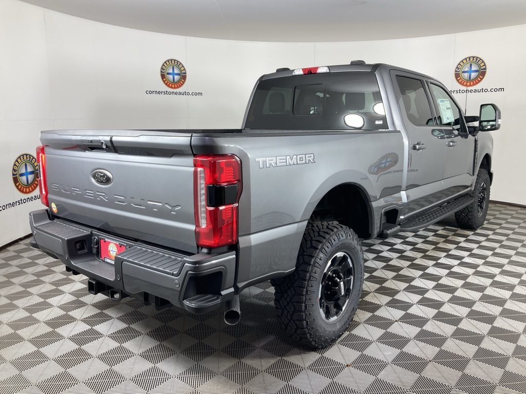 2025 Ford F-350 photo 18