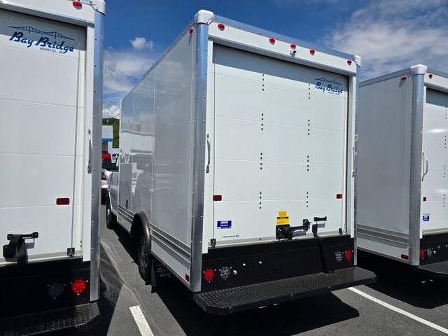 2024 Chevrolet Express Cutaway 3500 Work Van photo 3