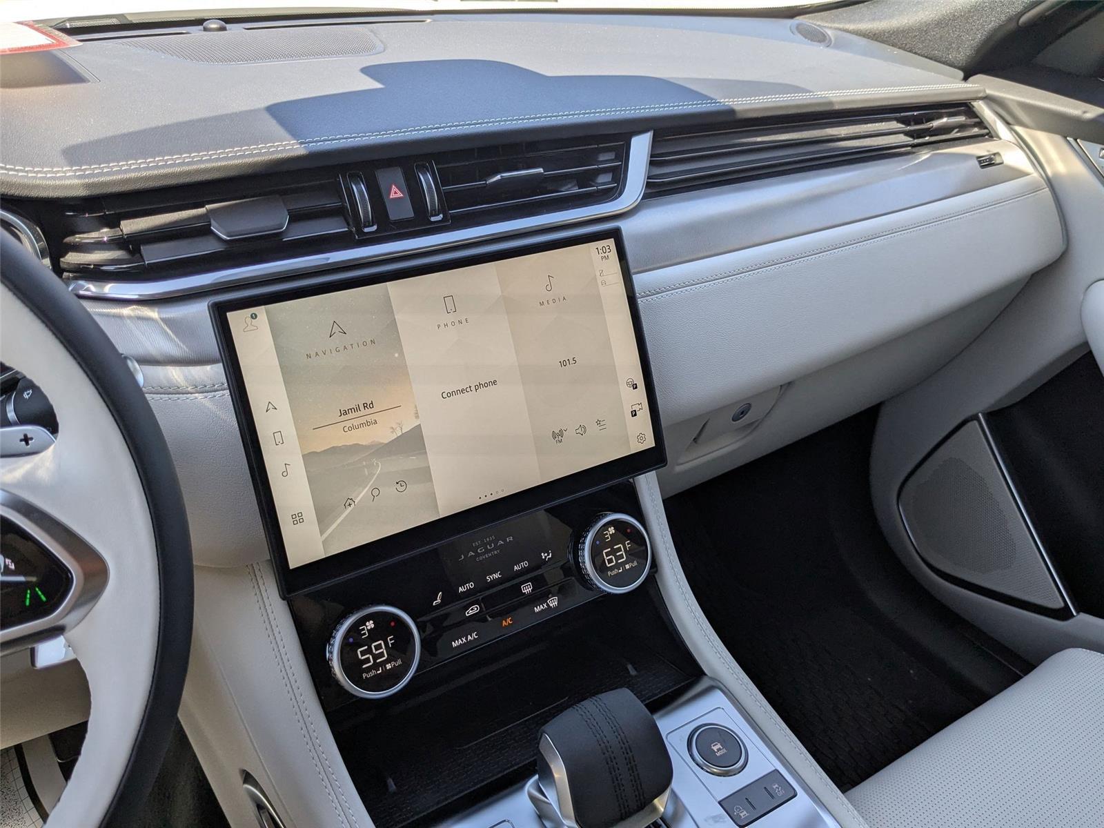 2026 Jaguar F-PACE P250 R-Dynamic S photo 18