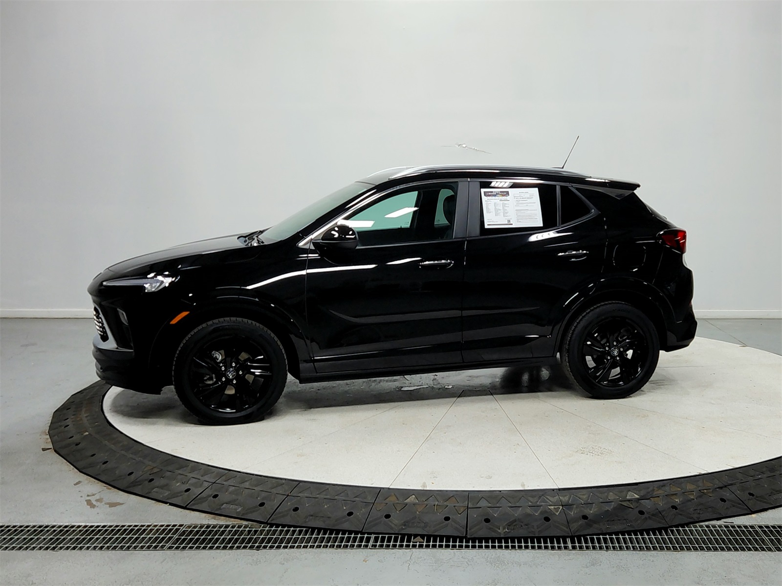 2024 Buick Encore GX Sport Touring photo 4