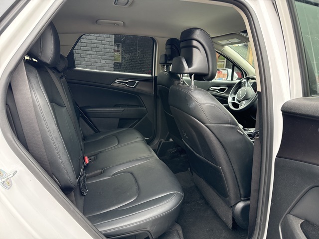 2023 Kia Sportage EX photo 12