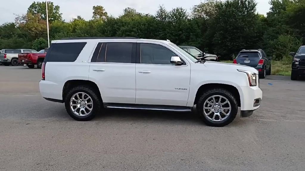 2016 Gmc Yukon SLT photo 9