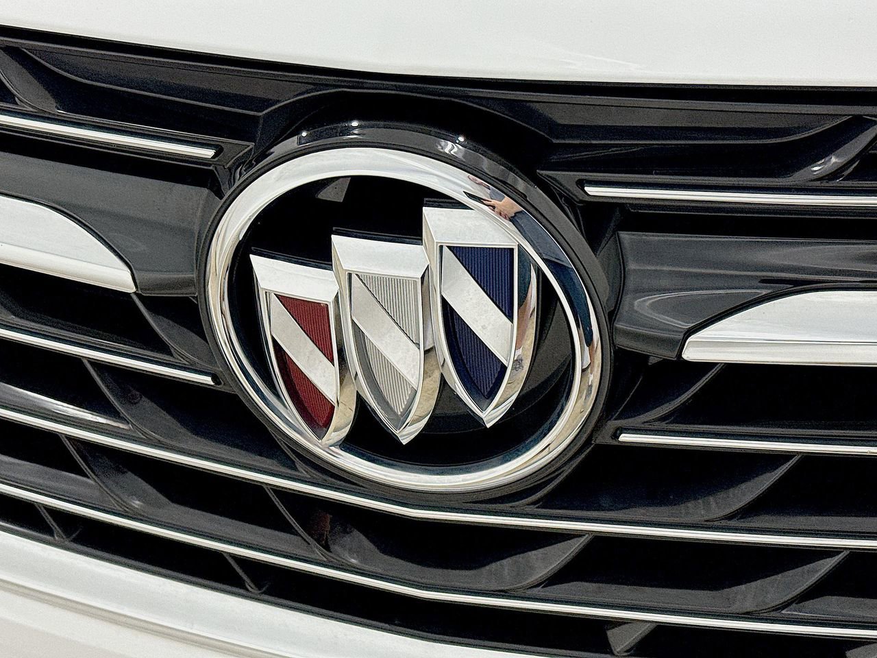 2023 Buick Envision Essence photo 27