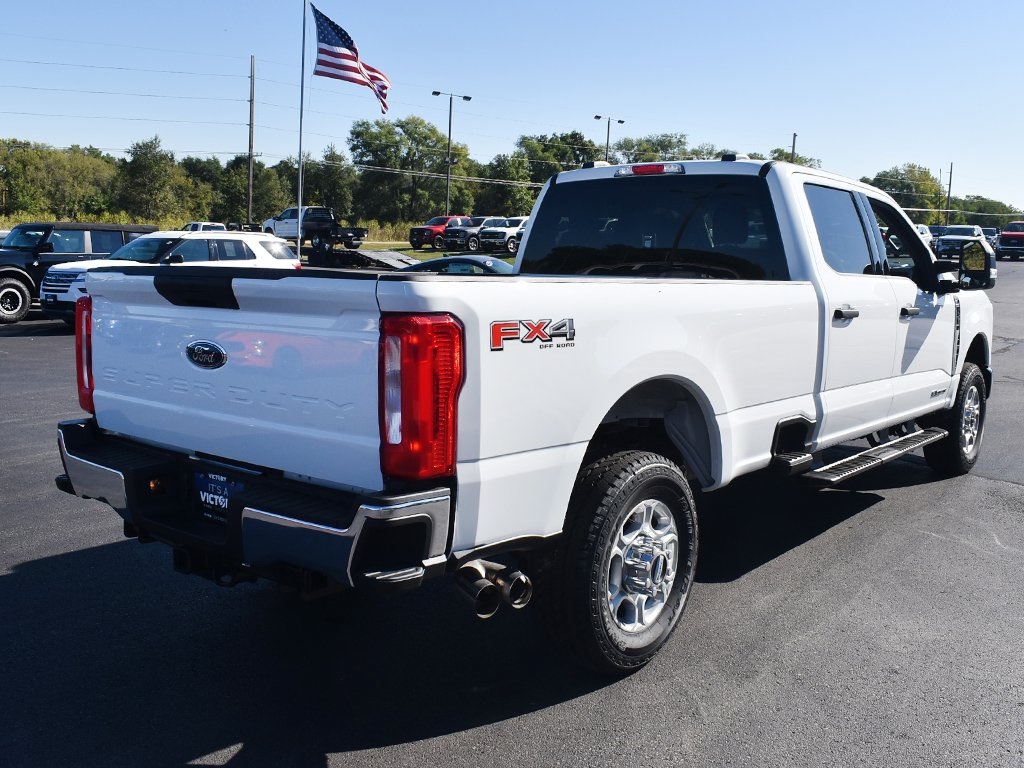 2026 Ford F-350 XLT photo 10