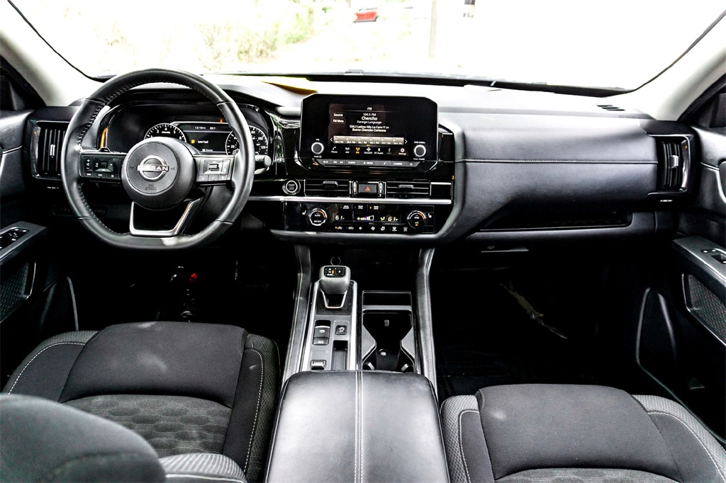 2024 Nissan Pathfinder SV photo 28