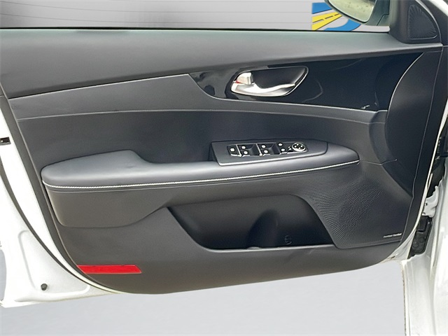 2023 Kia Forte GT-Line photo 38