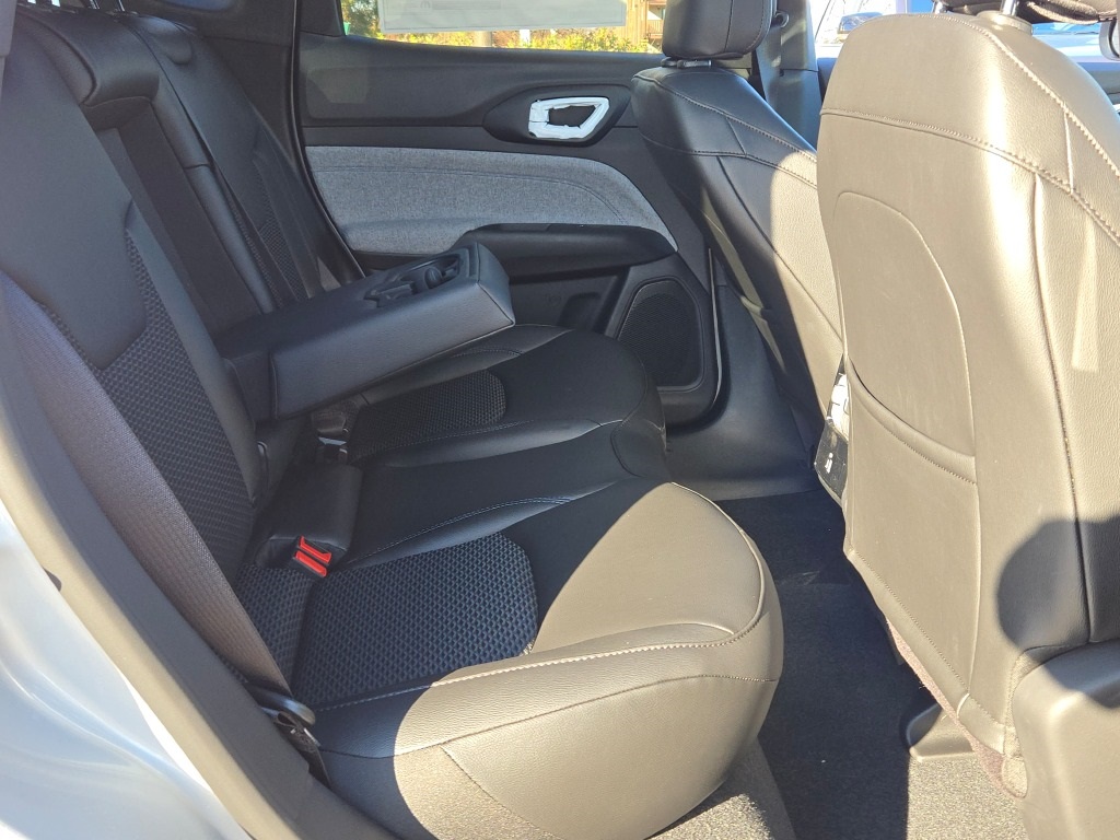 2025 Jeep Compass Latitude photo 7