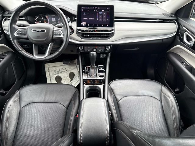 2022 Jeep Compass Limited photo 12