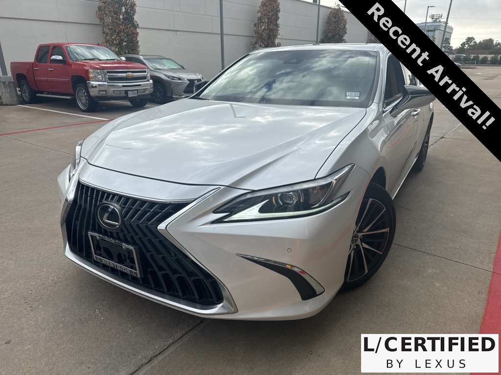 2024 Lexus ES 350's photo