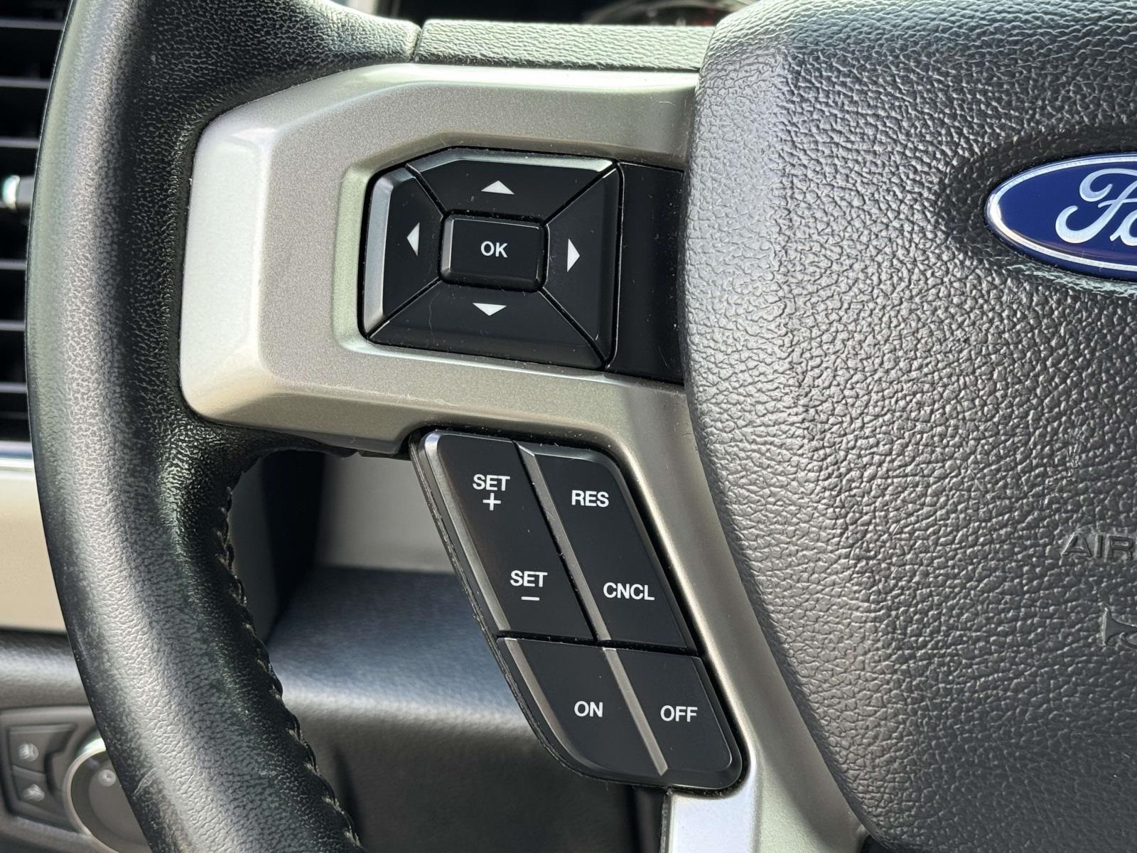 2020 Ford F-150 Lariat photo 24