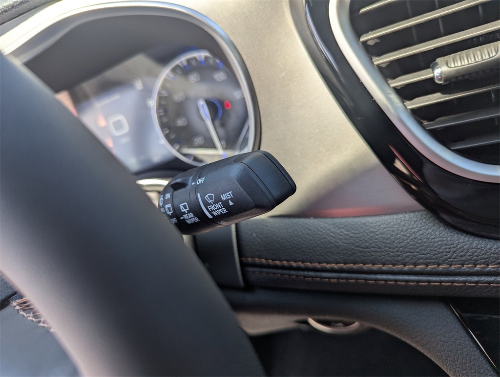 2026 Chrysler Pacifica Pinnacle photo 21