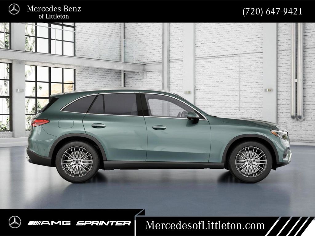 2026 Mercedes Benz GLC 300 4MATIC photo 2