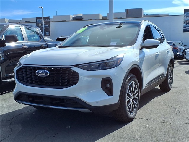 2025 Ford Escape PHEV's photo