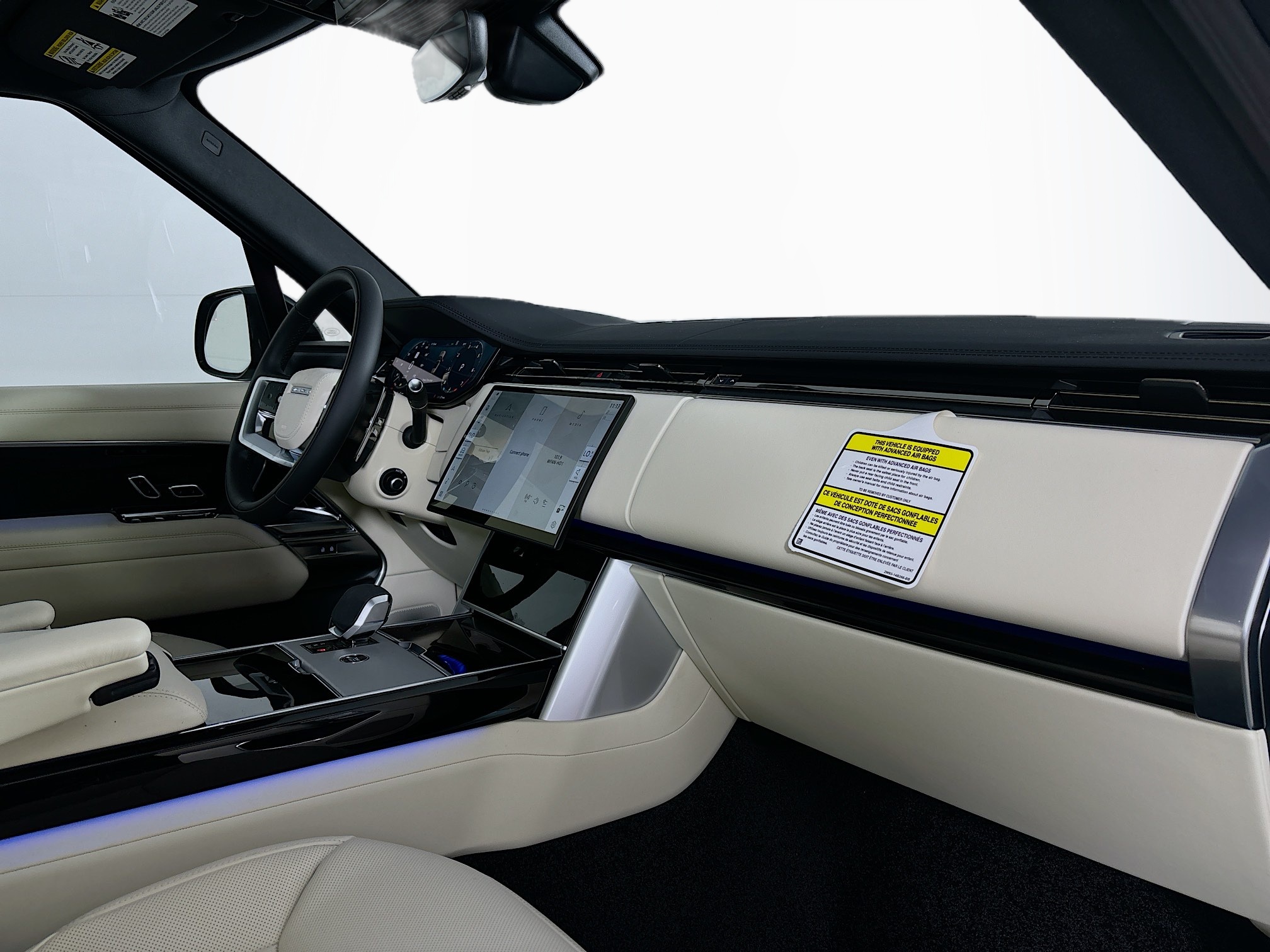 2025 Land Rover Range Rover SE photo 27