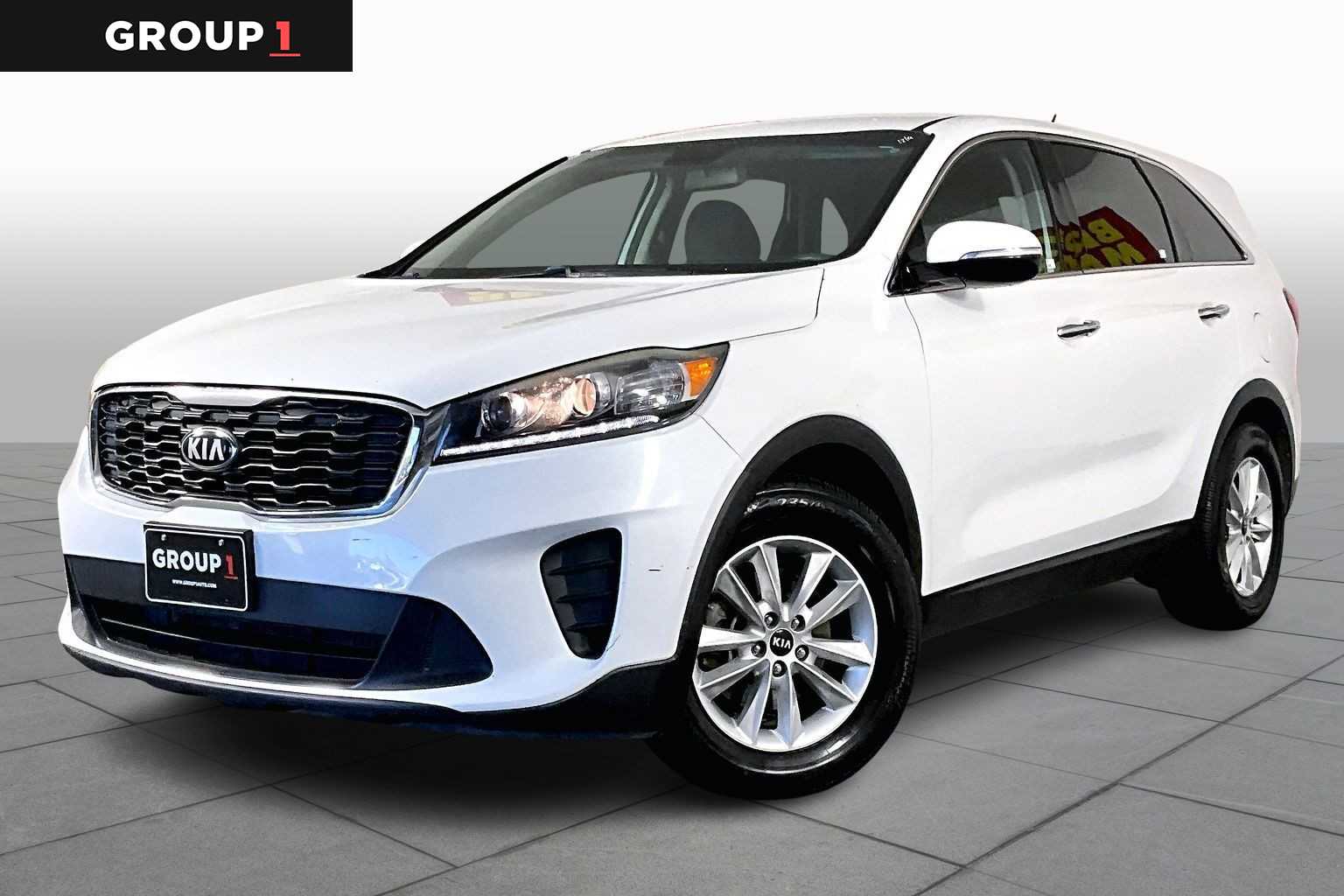 2019 Kia Sorento LX's photo