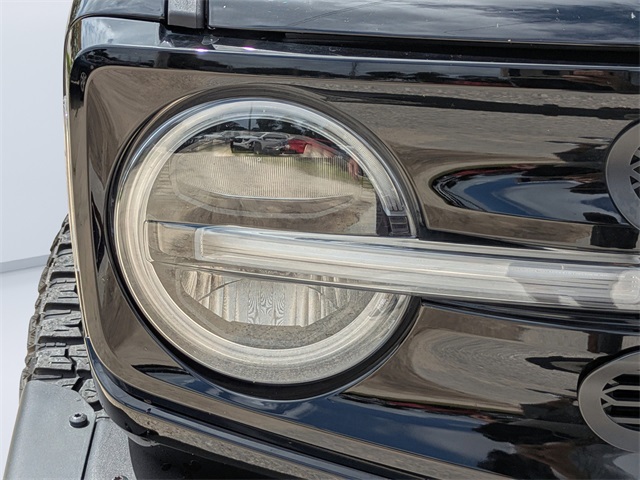 2021 Ford Bronco Outer Banks photo 9