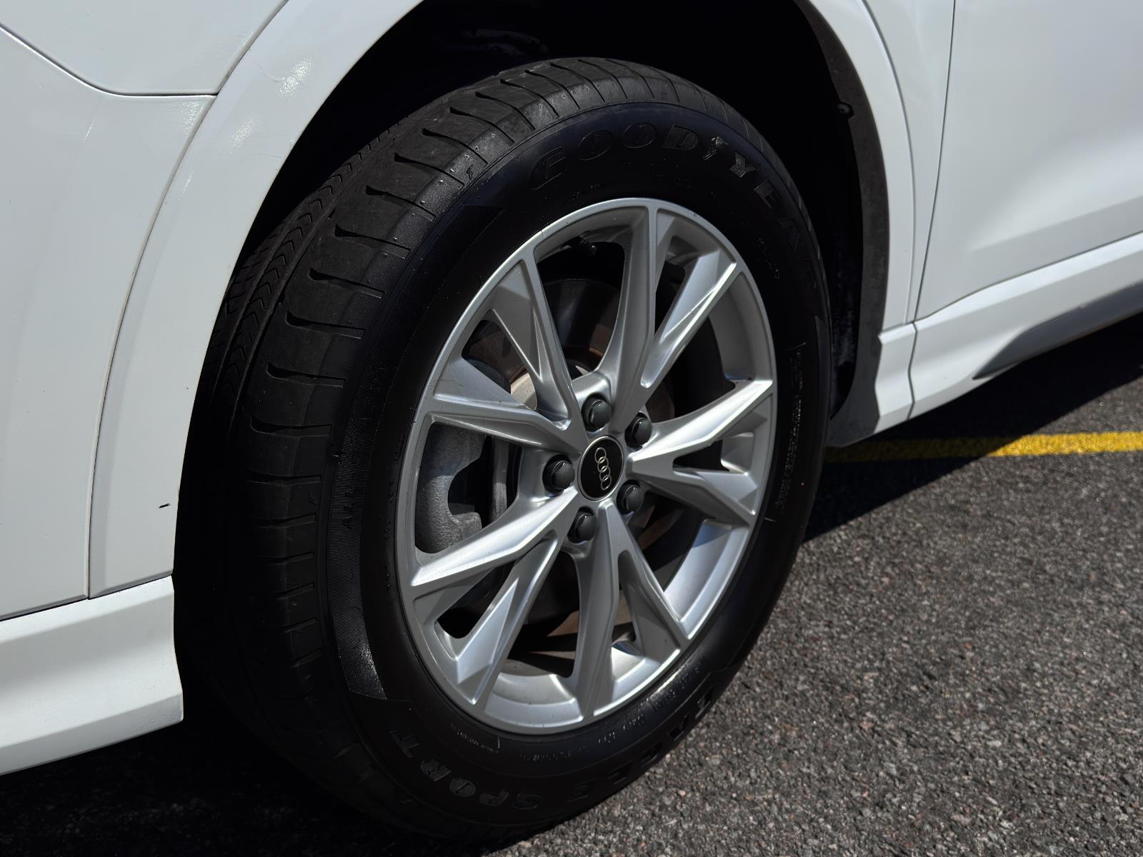 2023 Audi Q3 S line Premium photo 12