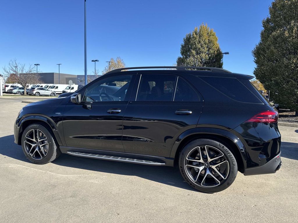 2026 Mercedes Benz GLE 53 AMG 4MATIC photo 2