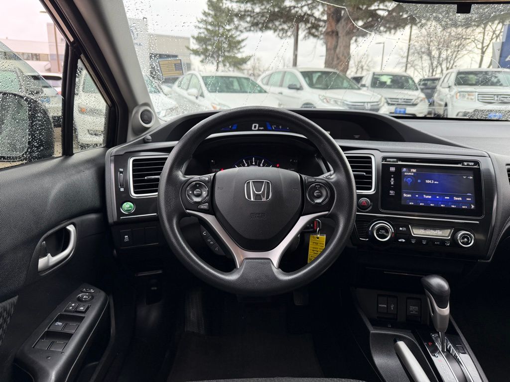 2015 Honda Civic SE photo 2