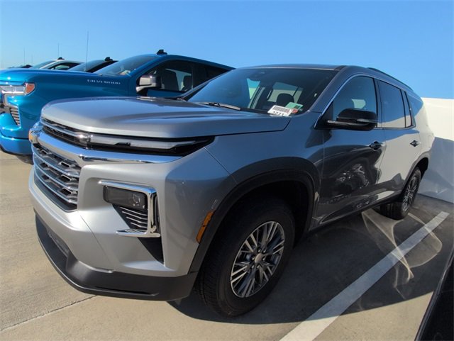 2026 Chevrolet Traverse photo 4