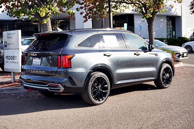 Used 2022 Gray Kia SX image 6