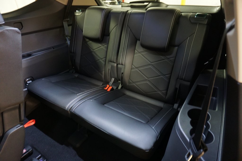 2026 Volkswagen Atlas SE Technology photo 11