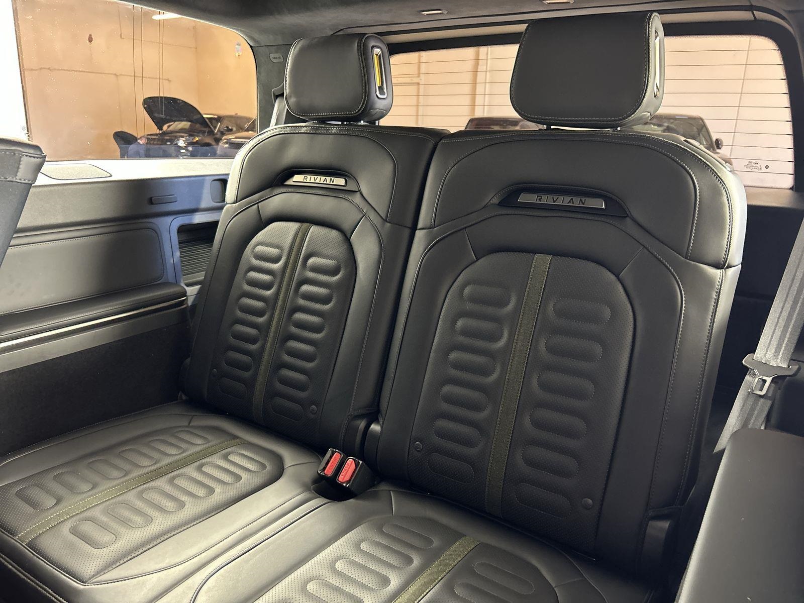 2025 Rivian R1S Adventure photo 27