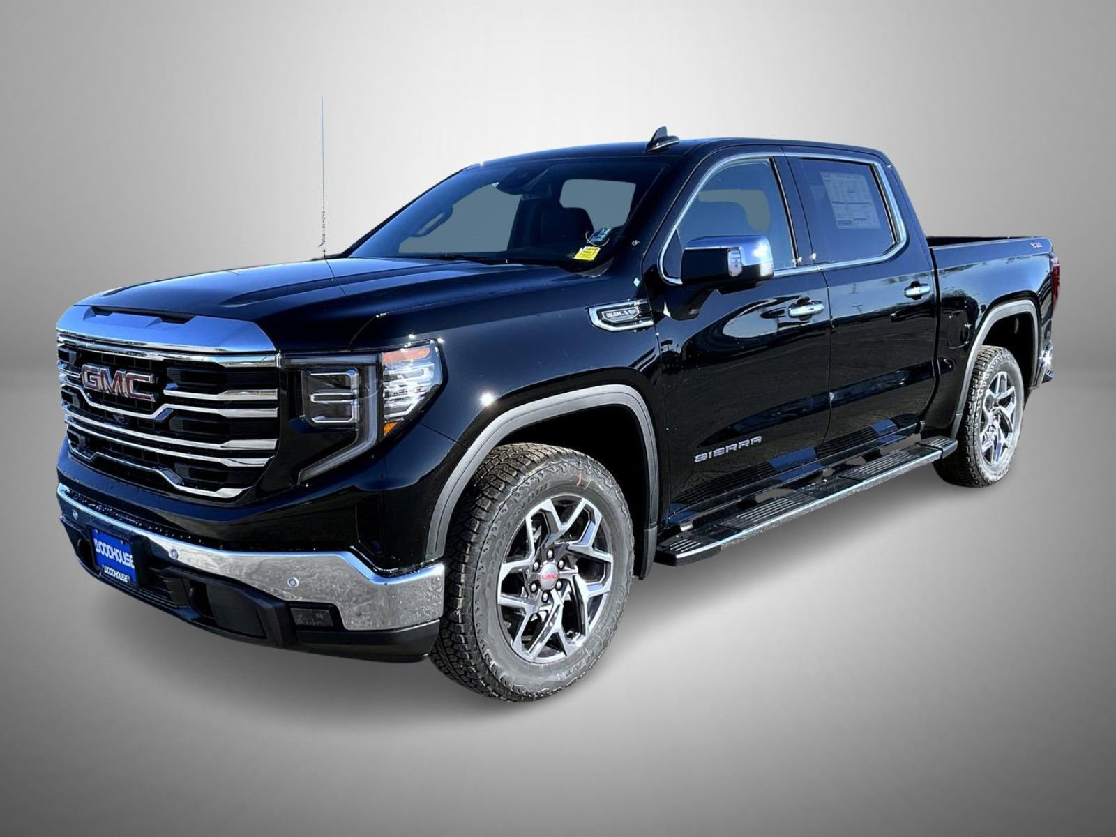 2026 GMC Sierra 1500 SLT's photo