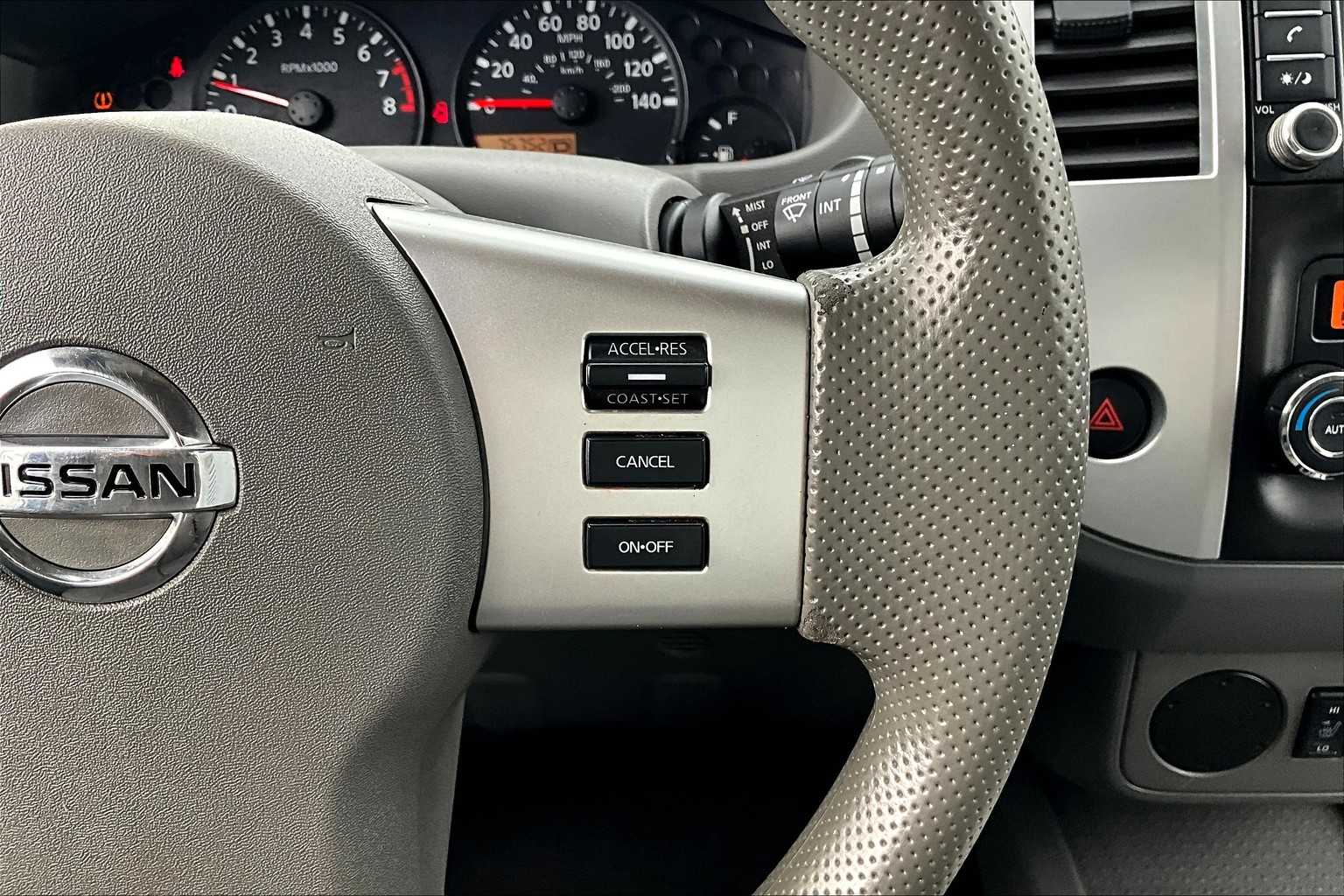 2020 Nissan Frontier SV Crew Cab photo 21