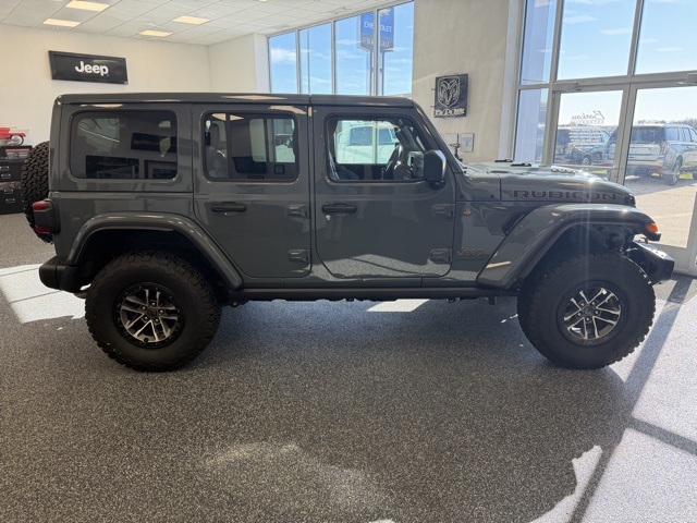 2024 Jeep Wrangler Rubicon 392 photo 2
