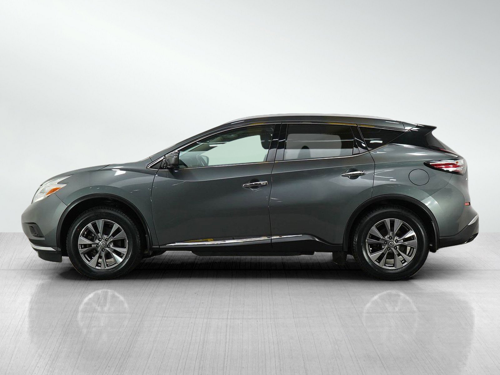 Used 2016 Nissan Murano SL with VIN 5N1AZ2MHXGN131984 for sale in Minneapolis, Minnesota