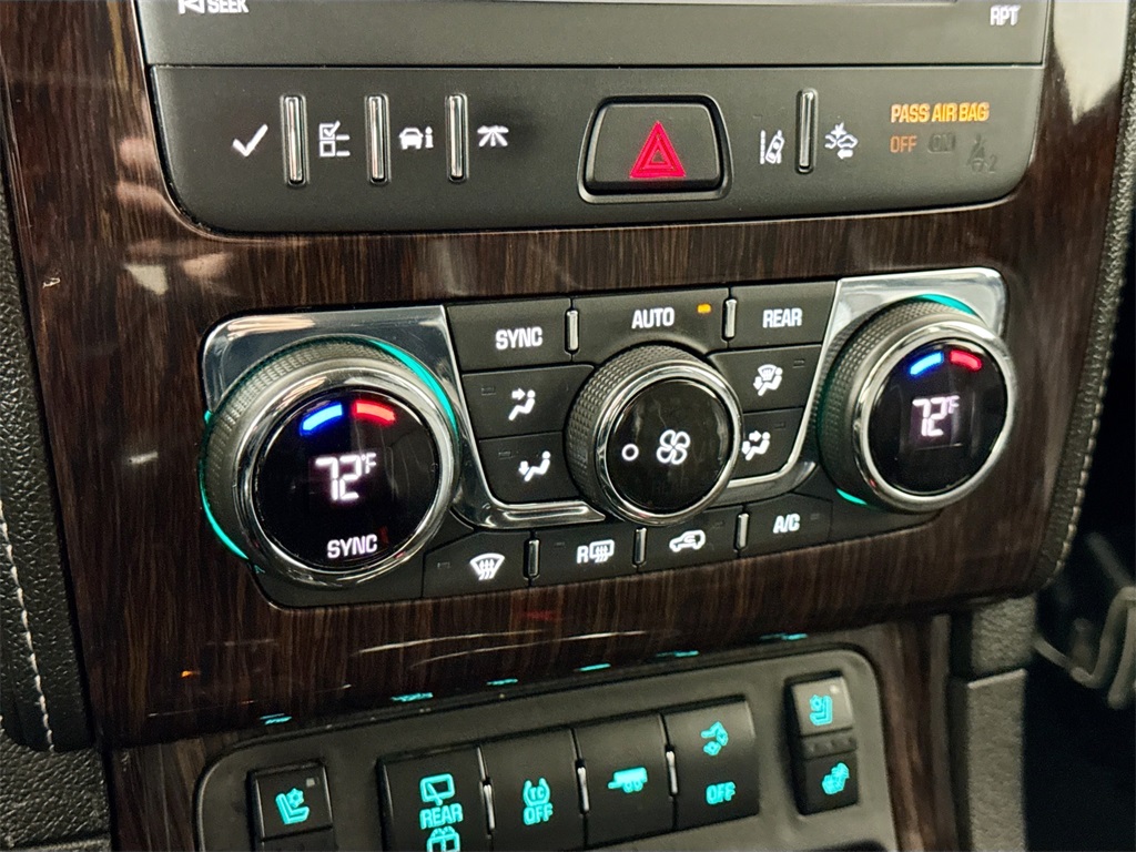 2016 Chevrolet Traverse LTZ photo 34