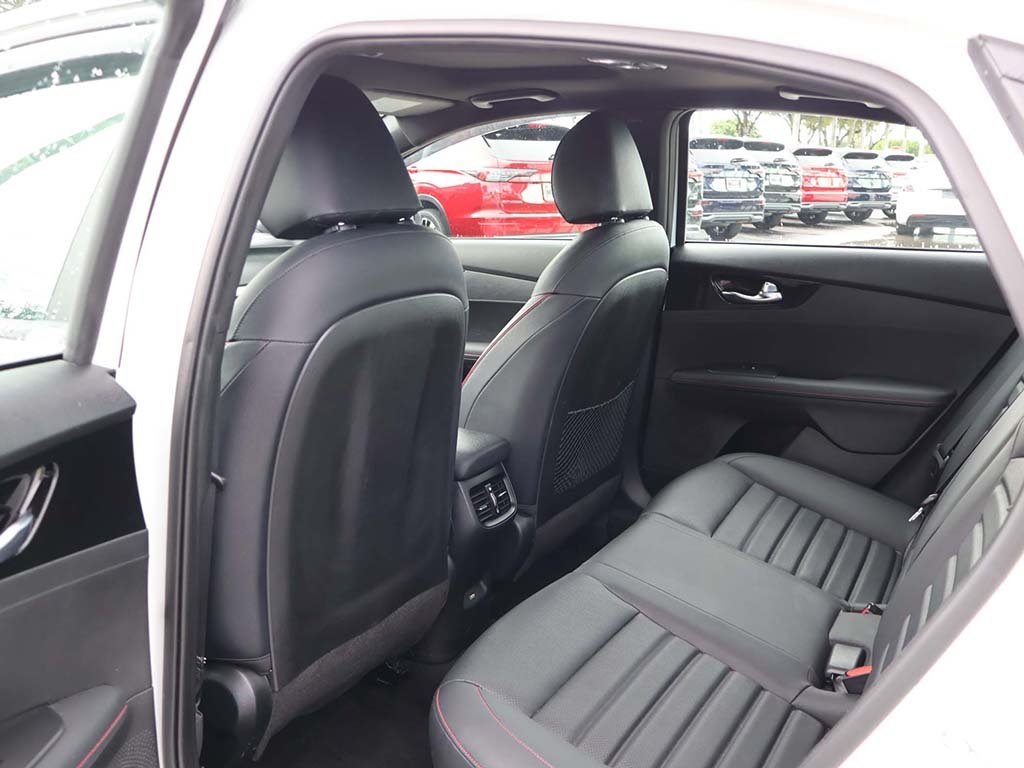 2023 Kia Forte GT photo 36