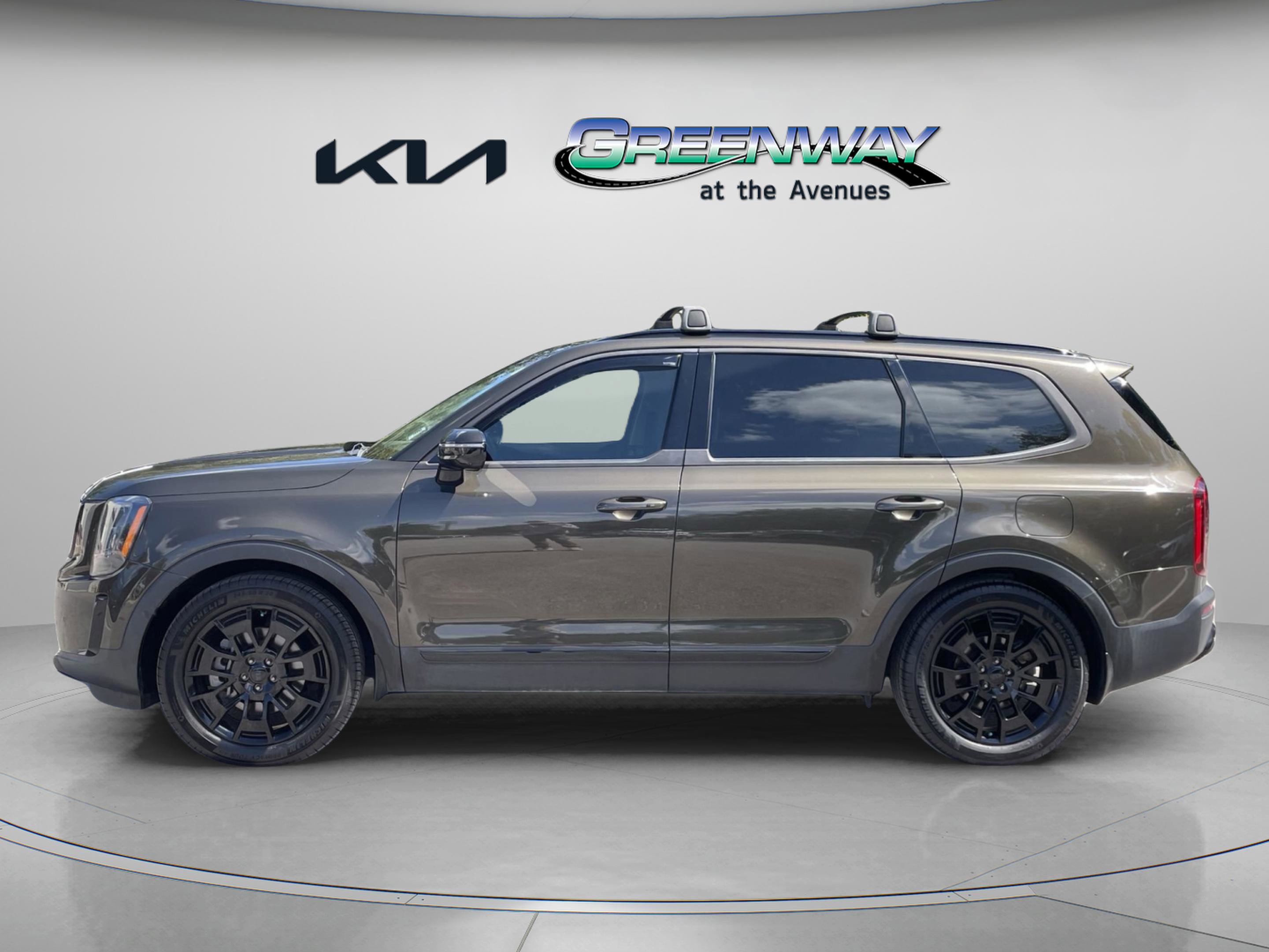 2021 Kia Telluride SX photo 2
