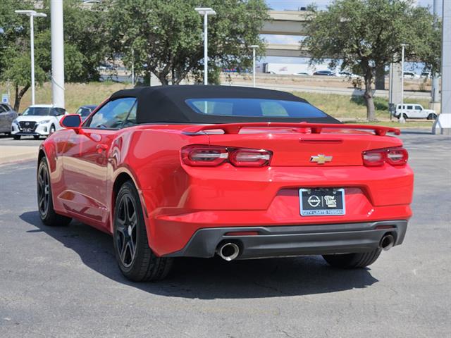 2023 Chevrolet Camaro 1LT photo 4
