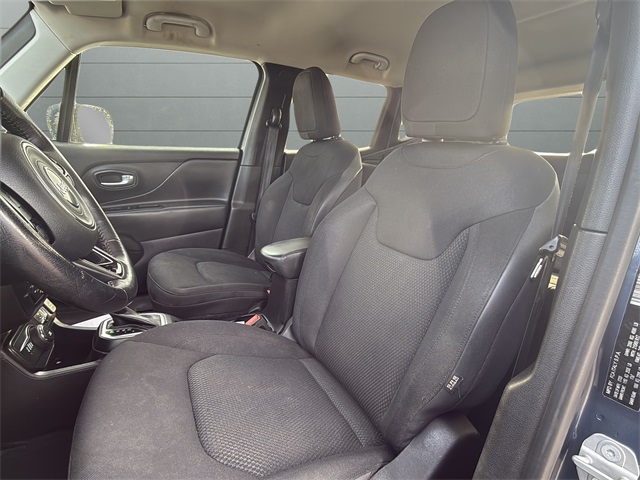 2020 Jeep Renegade Altitude photo 3