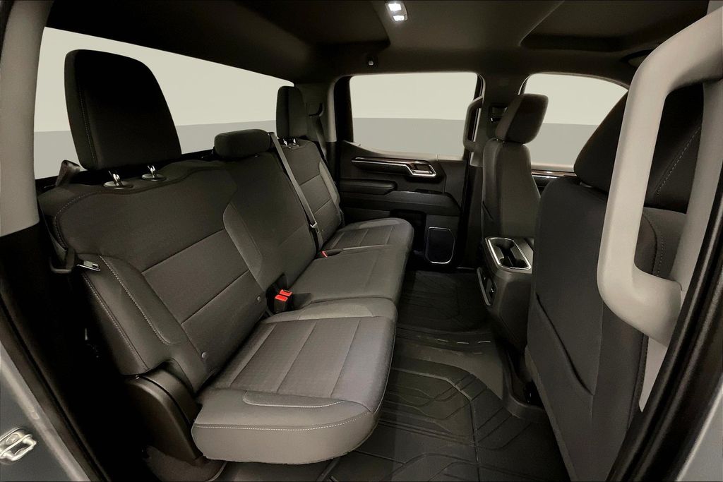 2023 Chevrolet Silverado 1500 RST photo 26