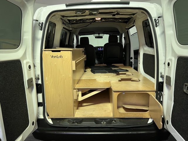 2021 Nissan NV200 S photo 22
