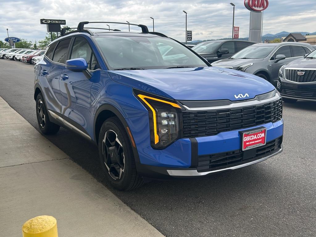 2026 Kia Sportage EX photo 3